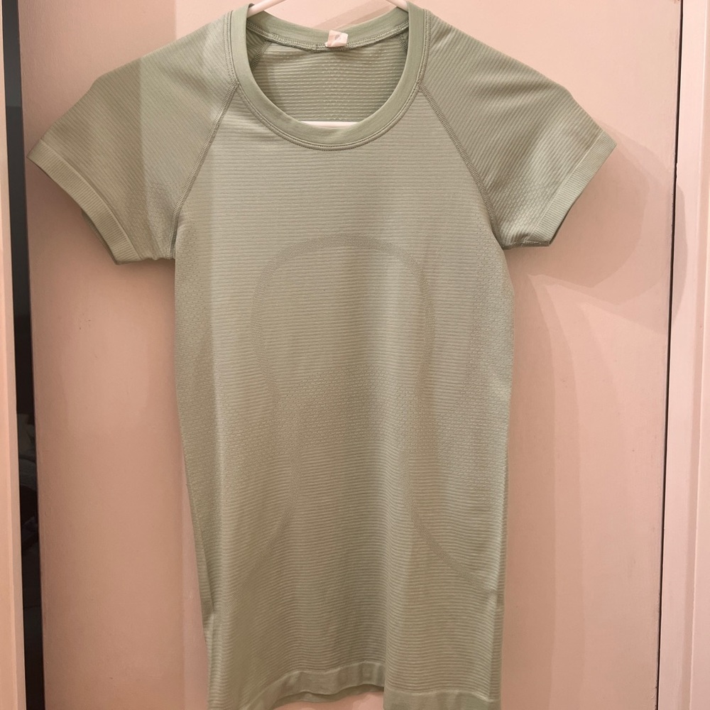 Lululemon Creamy Mint Swiftly Tech